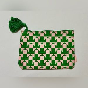 NWT - Ipsy Makeup Bag - Never Used - Green and Pink w/Fringe Zipper